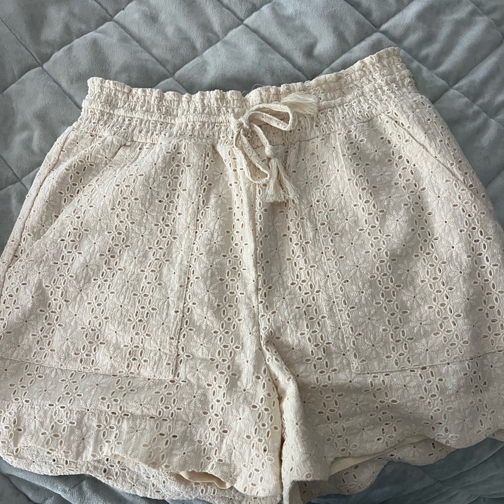 Women's Cream Eyelet Shorts